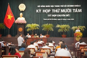 Chất vấn Chủ tịch UBND TP.HCM tại kỳ họp HĐND cuối năm 