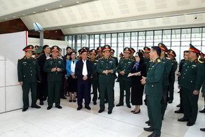 Bộ trưởng Phan Văn Giang: Vũ khí trưng bày tại lễ kỷ niệm 80 năm phải thể hiện được sức mạnh của Quân đội