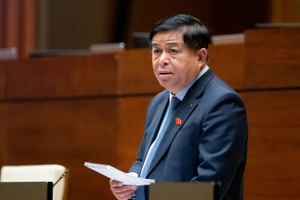 Ông Nguyễn Chí Dũng: 'Câu chuyện phormol trong bánh phở 30 năm trước, chúng ta đã lúng túng' 