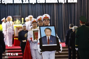 Lễ truy điệu và tiễn đưa nguyên Chủ tịch nước Trần Đức Lương về với đất mẹ