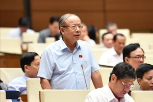 Đại biểu Nguyễn Văn Thân: Trung tâm tài chính là cuộc chơi của những người nhiều tiền