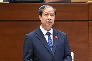 Bộ trưởng Nguyễn Kim Sơn: Dạy thêm, học thêm là khâu níu kéo, làm cản trở sự đổi mới