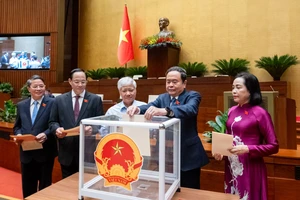 Danh sách 4 phó chủ tịch và 14 ủy viên Hội đồng bầu cử quốc gia 