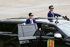 Cận cảnh dàn xe hộ tống, bảo vệ nguyên thủ ở lễ diễu binh A80