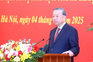 Tổng Bí thư: Bộ Chính trị đã xem xét thận trọng, đảm bảo ổn định, phát triển đội ngũ cán bộ cấp cao