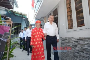 Tổng Bí thư Tô Lâm thăm, chúc Tết nhà nghiên cứu Nguyễn Đình Tư