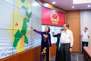 Cập nhật: Lúc 16 giờ, 5/34 tỉnh thành có tỉ lệ cử tri đi bầu đạt sát mức 100%