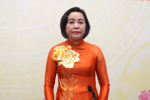 Cập nhật: Lúc 16 giờ, 5/34 tỉnh thành có tỉ lệ cử tri đi bầu đạt sát mức 100%