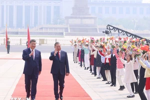 Trung Quốc bắn 21 loạt đại bác chào mừng Tổng Bí thư, Chủ tịch nước Tô Lâm