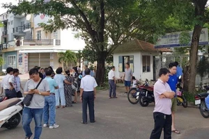 Dân bức xúc vì mua nhà 10 năm không có giấy đỏ