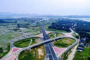 Xem xét điều chỉnh tốc độ tối đa 2 tuyến cao tốc ngàn tỉ