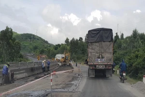 Bộ GTVT yêu cầu xử lý trách nhiệm về việc QL1 hư hỏng