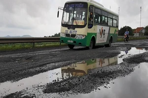 Kiểm soát kết cấu, vật liệu sửa chữa quốc lộ 1 qua Phú Yên