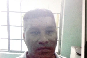 Bắt một người nước ngoài phá hàng loạt trụ ATM trộm tiền