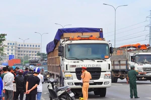 Hai chị em ruột bị xe tải cán chết thương tâm