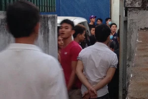 Một thanh niên treo cổ sau khi nạp card điện thoại 8 triệu đồng