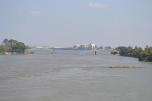 Cầu Ghềnh sẽ được trục vớt trước ngày 2-4