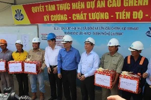 Sự cố sập cầu Ghềnh: Thiệt hại mỗi ngày từ 6 đến 10 tỉ đồng