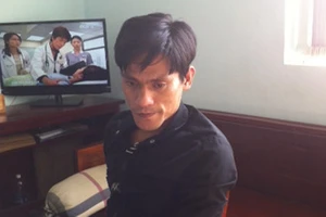 Công an ém quân trong đám tang, bắt đối tượng truy nã