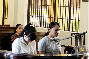 2 nữ kế toán xài 'bút thần' chiếm đoạt hàng trăm triệu