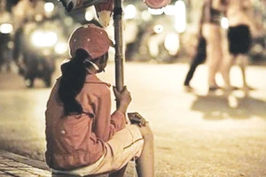 Bị bắt vì qua đêm với cô gái 14 tuổi