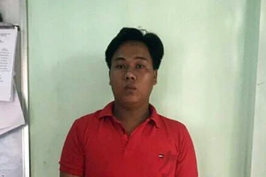 Khởi tố thanh niên đập mũ bảo hiểm vào đầu phụ nữ