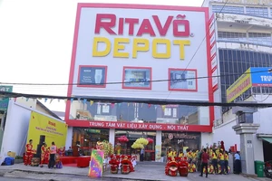 Khai trương trung tâm nội thất, vật liệu xây dựng 