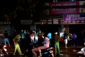 Video: Cháy quán nước giải khát tại quận 7