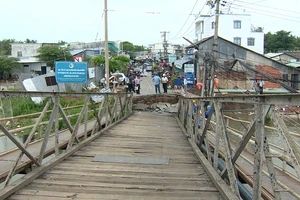 Cần Thơ: Xác định nguyên nhân sập mố cầu Rạch Cam