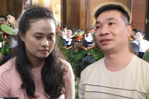 Hotgirl Ngọc Miu cùng người tình Văn Kính Dương lại ra tòa