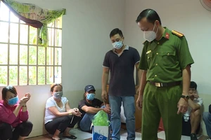 Triệt xóa sòng bạc liên tỉnh sát phạt nhau giữa mùa COVID-19