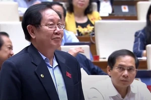 Quốc hội chất vấn và trả lời chất vấn sáng 6-11