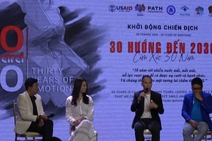 H’Hen Niê hành động vì người nhiễm HIV/AIDS