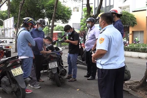 Video: Sẽ xử phạt mạnh tay người không đeo khẩu trang