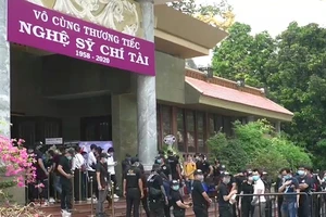 Video: Việt Hương nói về việc đưa thi hài NS Chí Tài về Mỹ