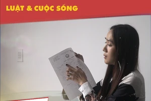 Khổ vì thân hình là nữ nhưng giấy tờ vẫn là nam