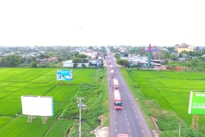 Video: Chuyến xe 0 đồng đưa 345 công dân tỉnh Đắk Lắk từ TP.HCM trở về quê