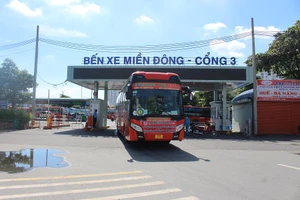 Video: Ninh Thuận đón 237 phụ nữ mang thai và trẻ em từ TP.HCM về quê