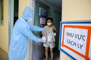 Video: Trường lập khu cách ly, hỗ trợ cho sinh viên mắc COVID-19