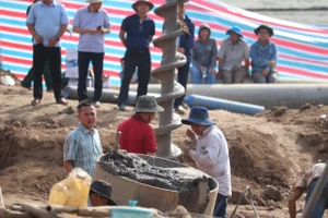 Video: Phó Chủ tịch tỉnh Đồng Tháp thông tin về việc giải cứu bé trai rơi vào trụ bê tông