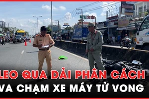 Video: Một phụ nữ tử vong sau khi leo qua dải phân cách