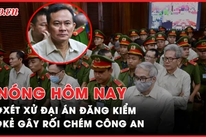 Nóng hôm nay: Vì sao 3 bị cáo trong đại án đăng kiểm có đơn xin xét xử vắng mặt?; Đại úy Công an bị kẻ gây rối chém trọng thương