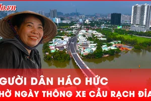 Video: Người dân phấn khởi khi cầu Rạch Đỉa, huyện Nhà Bè sẽ thông xe vào cuối tháng 11