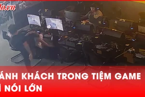 Bức xúc vì nói lớn trong tiệm game, thanh niên đánh khách, tấn công cả nhân viên
