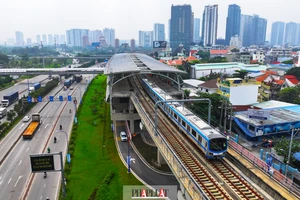 Toàn cảnh tuyến Metro số 1 TP.HCM trước giờ vận hành sau 17 năm chờ đợi