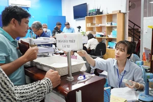 Tại sao người có giấy phép lái xe hạng B2 cũ không đổi được sang C1?