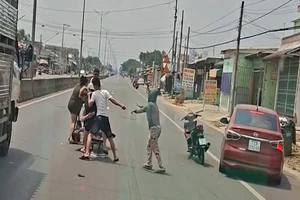 Tạm giữ một thanh niên vụ đánh người vì suýt va chạm giao thông