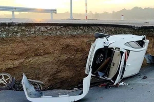 Nguyên nhân vụ sập đường dẫn lên cầu Hòa Bình vừa khánh thành ở Tây Ninh