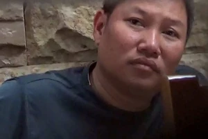 Buộc thôi việc cán bộ đô thị 'bảo kê' ở quận 1