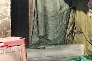 “Đỏ mắt” tìm cơ sở sản xuất nước đá sạch